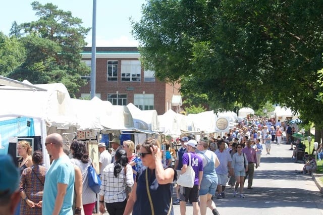 Penn State Researchers Use Mobile Technology to Enhance Arts Fest Community Experience