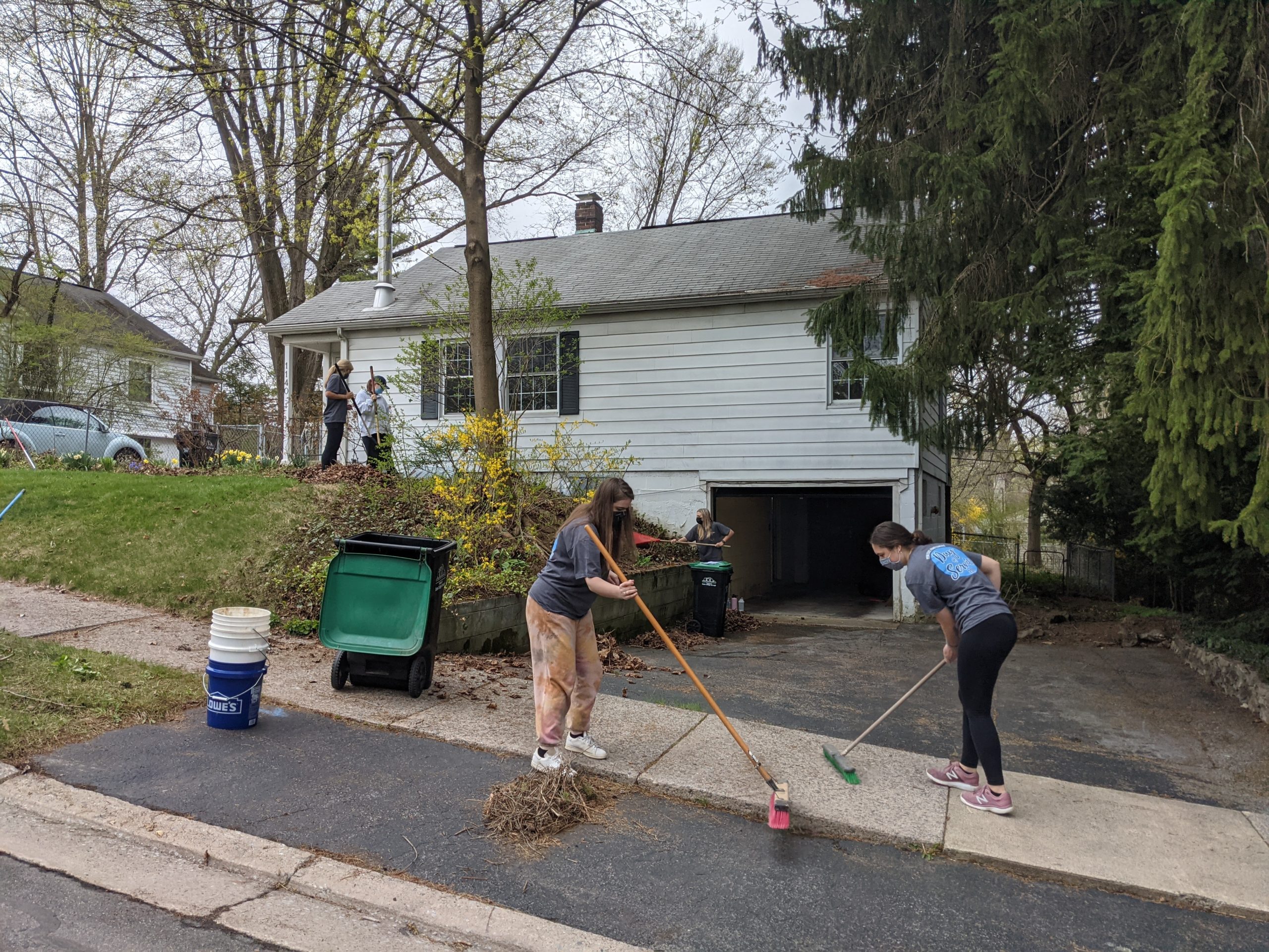 State College - Volunteers