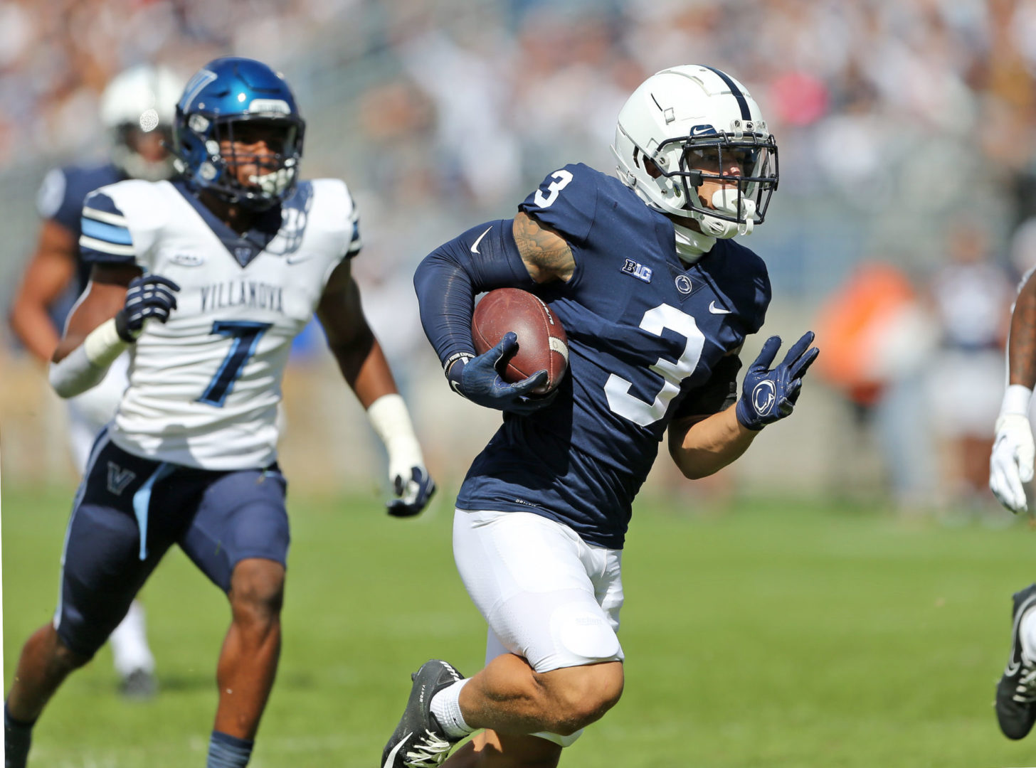 Penn State Football Clifford, Receivers Post Record Day in Win State