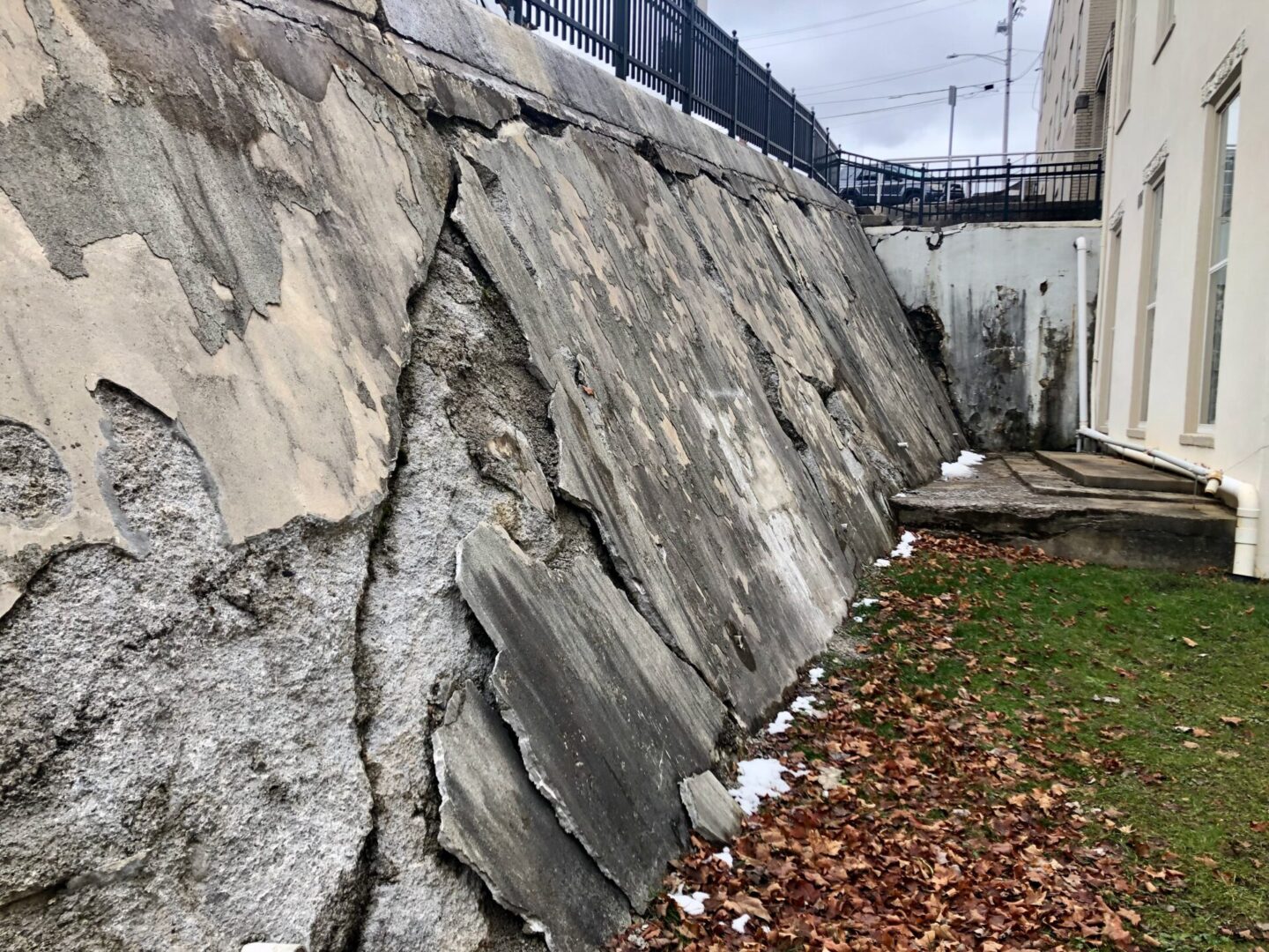 State College - courthouse-retaining-wall