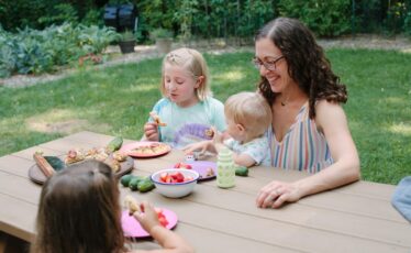 Catering to the Toughest Crowd: ‘Yummy Toddler Food’