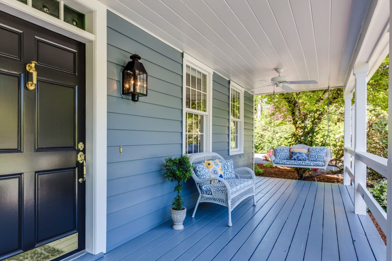 State College - front porch francesca-tosolini-XcVm8mn7NUM-unsplash