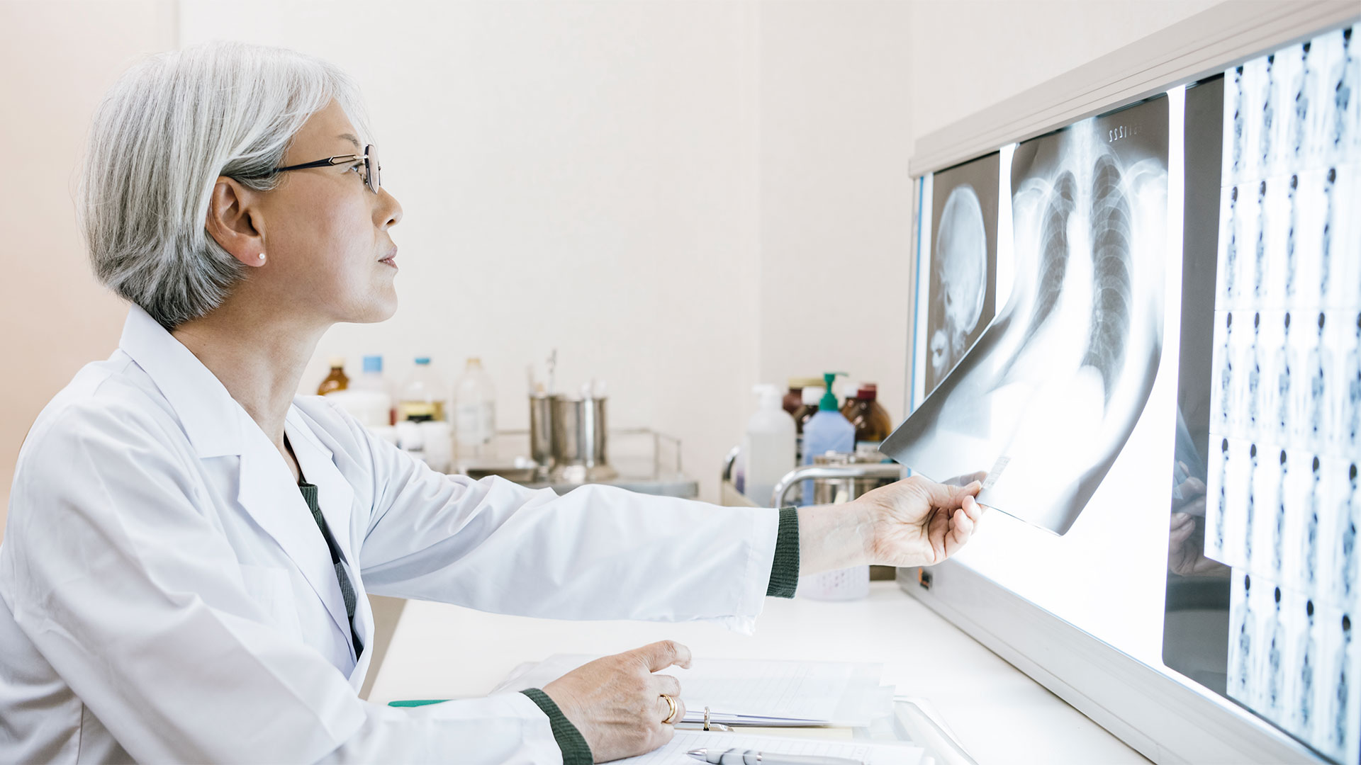 State College - lung-cancer-screening-single-column-full-bleed