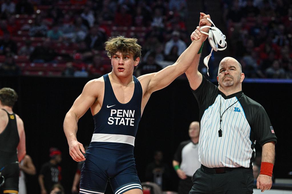 State College - wrestling1