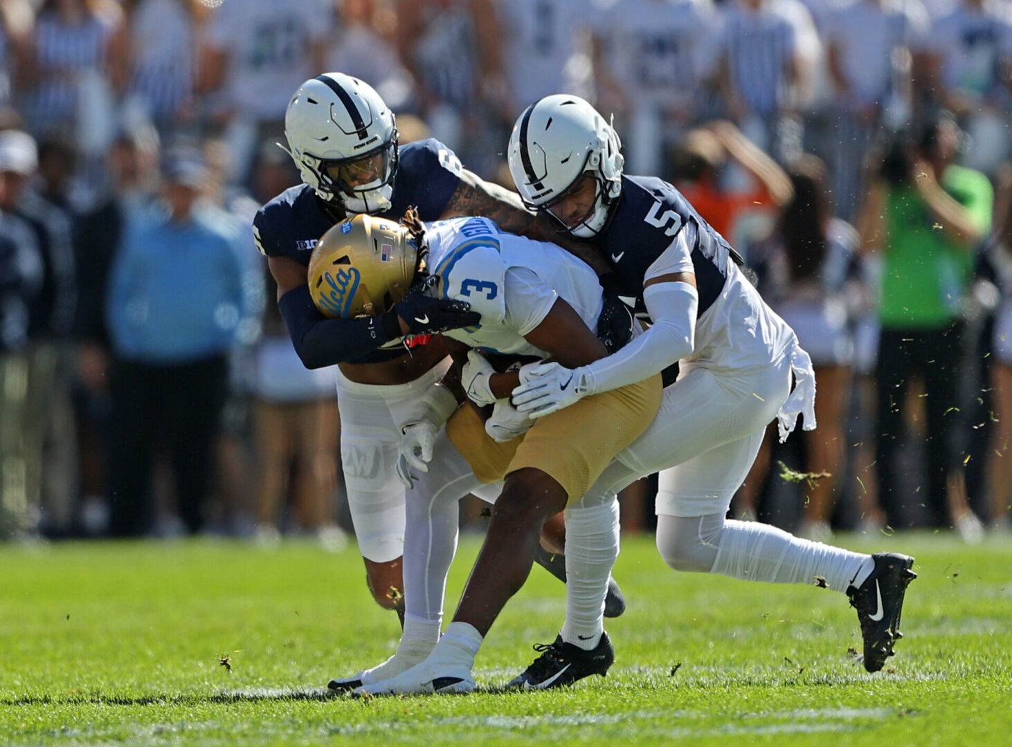 State College - Burdick UCLA Cam Miller Zakee Wheatley tackle kwazi gilmer 1st half