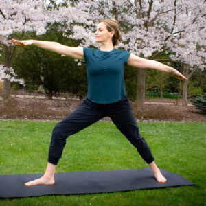 20230409-Yoga-in-the-gardens-scaled
