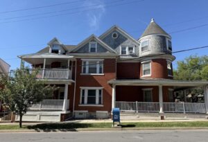 500 W. College Ave – #04 (Unfurnished)