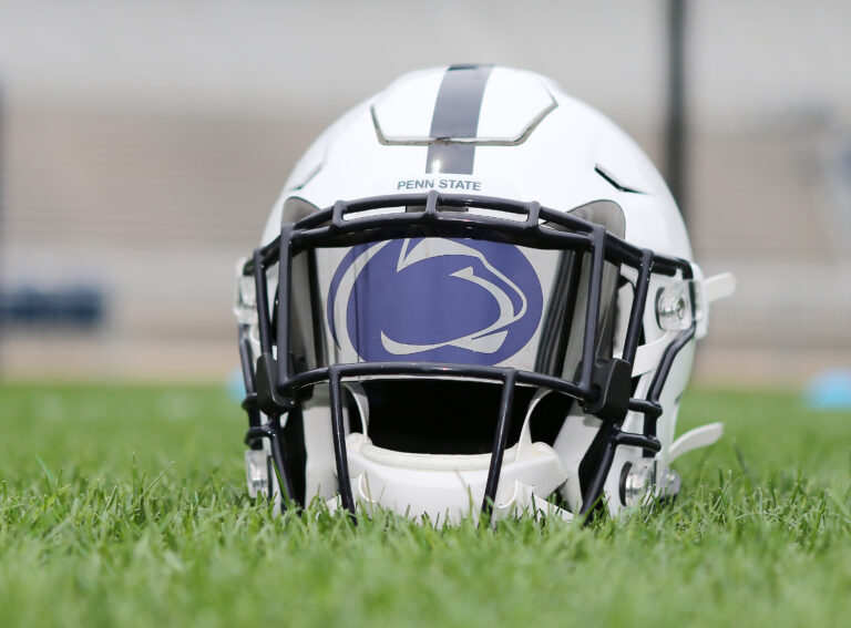 Penn State Linebacker Commit Flips to Wisconsin