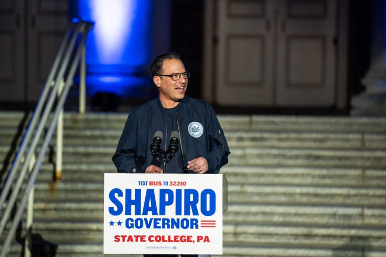 Shapiro Brings Campaign Tour to State College